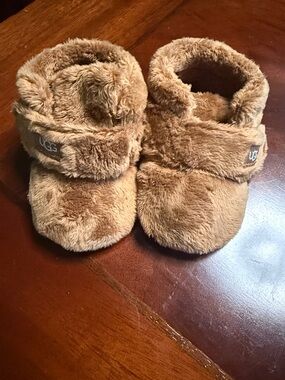 UGG Tan Faux-Fur Baby Slippers with Hook-and-Loop Strap